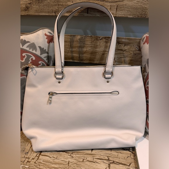 Coach White pebbled leather bag Tote zip top gold chalk Bag handbag F48637 - Picture 3 of 12